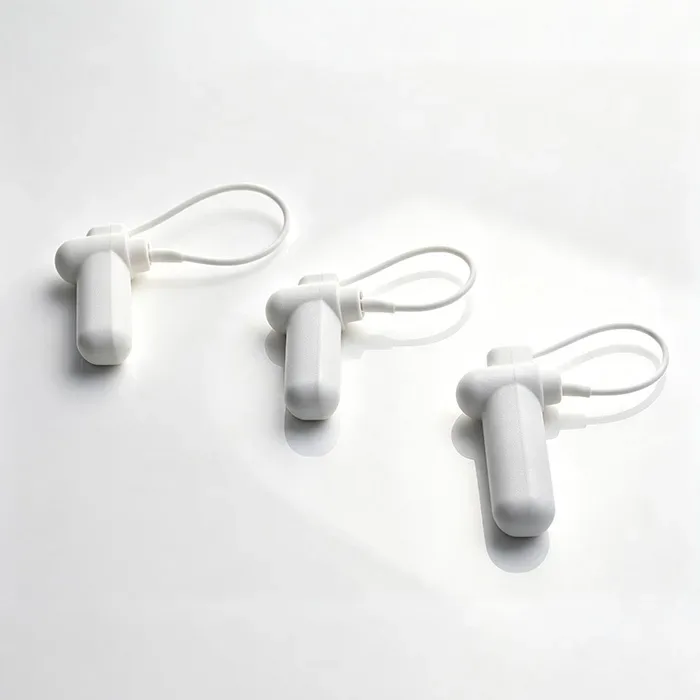 Security Garment Hanging Tags Small Triangle Hard Tag With Wire EAS Small Triangle Hard Tag With Lanyard