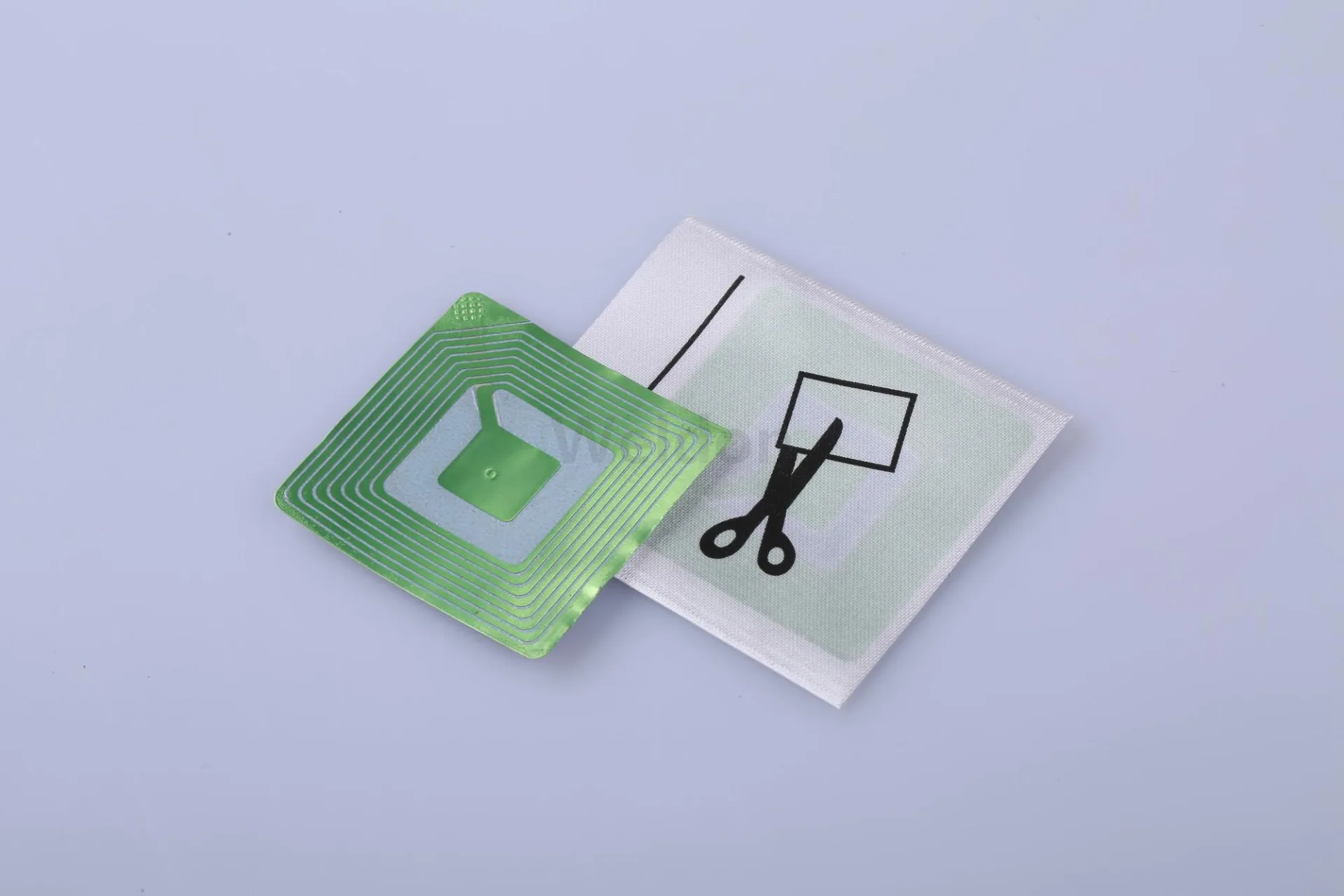 Anti Lost Sewn Labels Product Label For Sewing Security Custom Woven Labels AM 58KHz Silk Labels For Clothes - Image 1